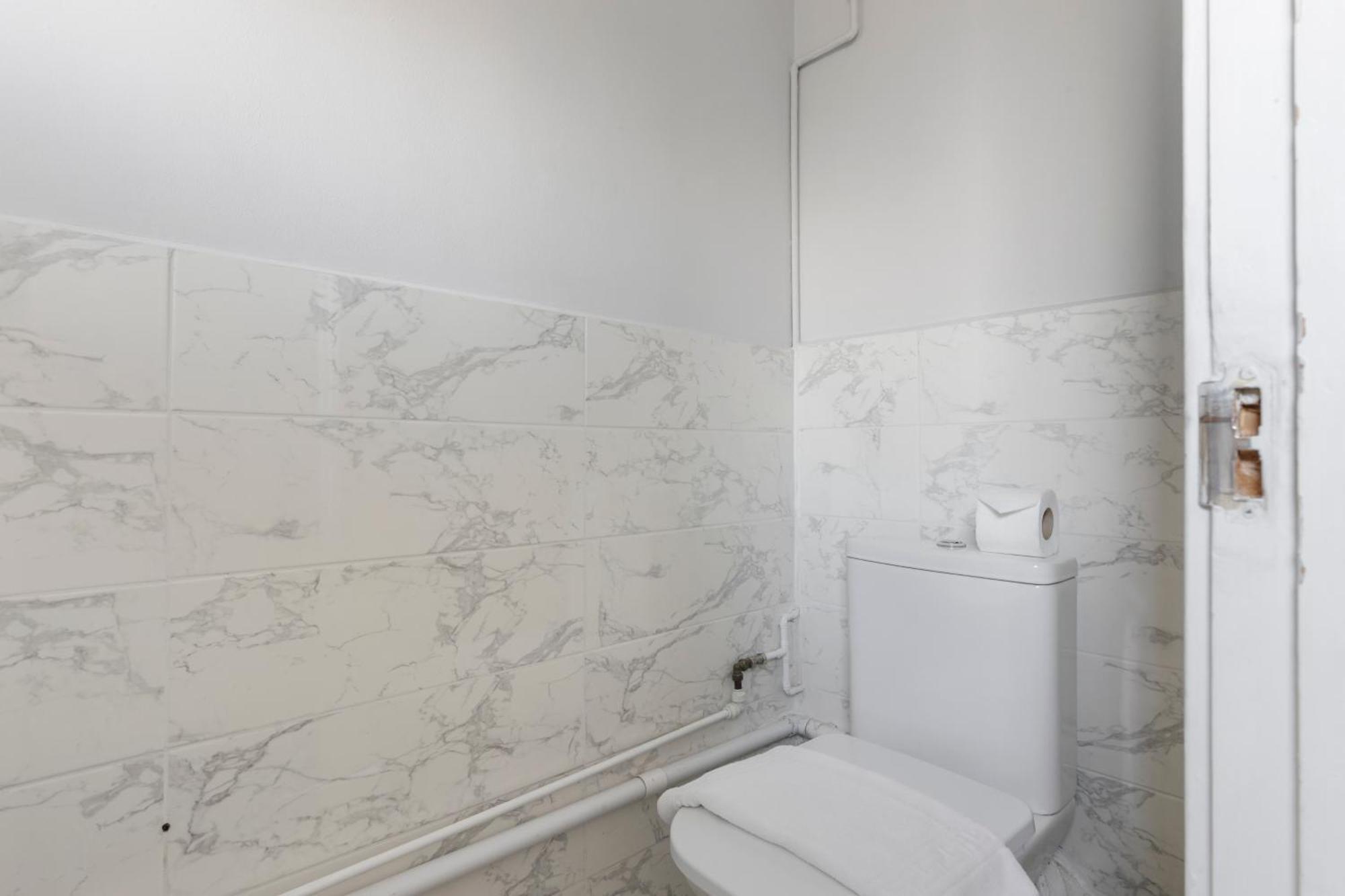 Apartment Short At Juliet House
